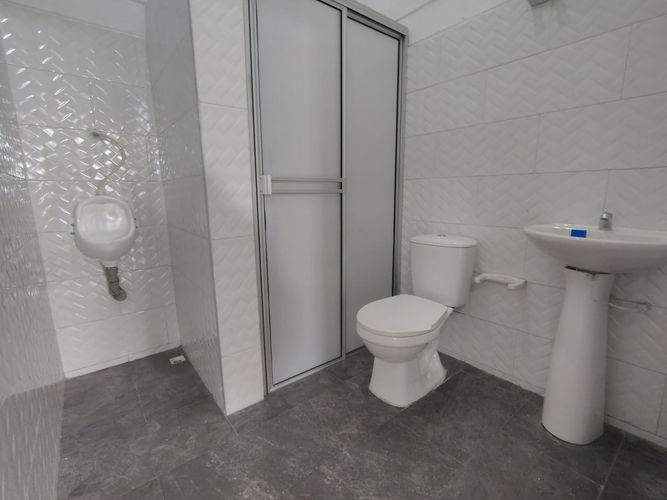 Oficina en arriendo en Belén, Medellín, 180 m² · foto 9 de 10