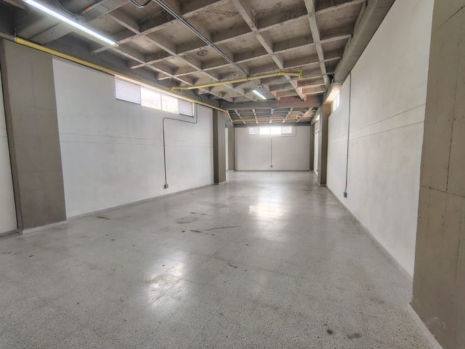 Oficina en arriendo en Belén, Medellín, 180 m² · foto 2 de 10