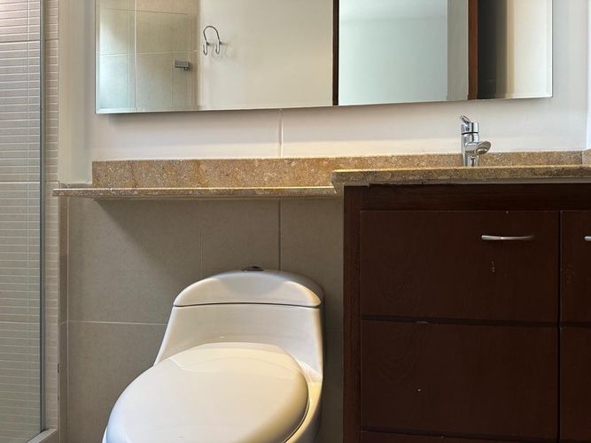 Apartamento de 3 alcobas en arriendo en Los Naranjos, Medellín, 216 m² · foto 15 de 17