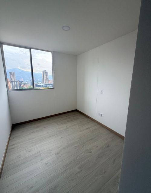 Apartamento de 3 alcobas en venta en Aves Maria, Sabaneta, 74 m² · foto 10 de 11