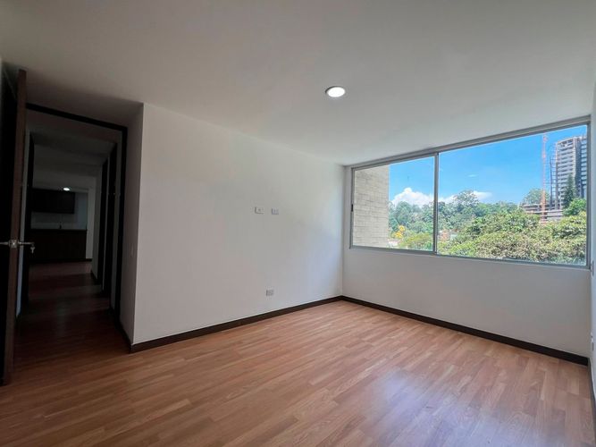 Apartamento de 3 alcobas en arriendo en Camino Verde, Envigado, 85 m² · foto 9 de 18