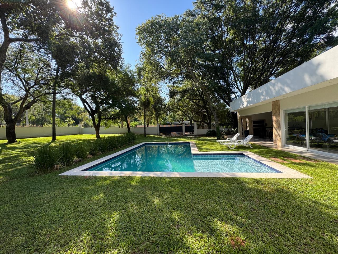 CASA EN VENTA EN SAN BERNARDINO – 5 DORMITORIOS — foto 3