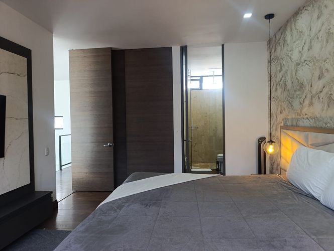 Apartamento de 2 alcobas en arriendo en El Poblado, Medellín, 199 m² · foto 18 de 20