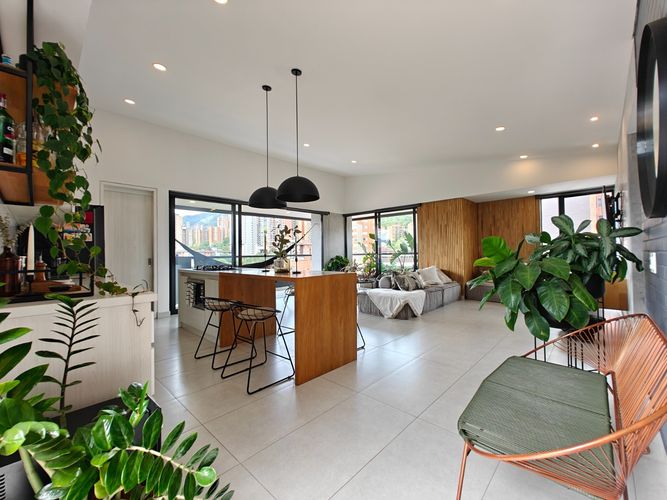 Apartamento de 2 alcobas en venta en Cumbres, Envigado, 106 m² · foto 3 de 14