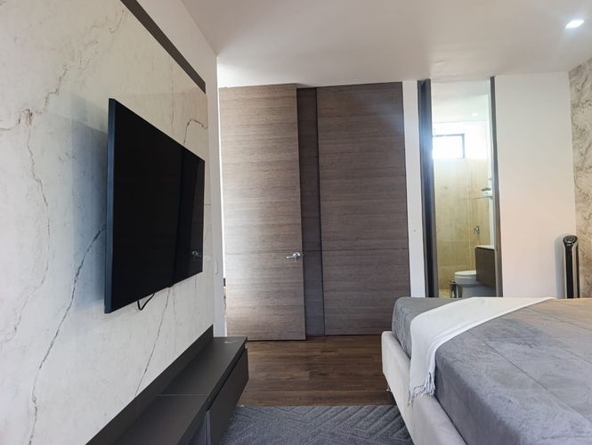 Apartamento de 2 alcobas en venta en El Poblado, Medellín, 199 m² · foto 17 de 20