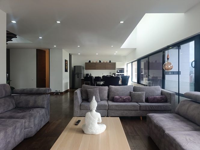 Apartamento de 2 alcobas en venta en El Poblado, Medellín, 199 m² · foto 6 de 20