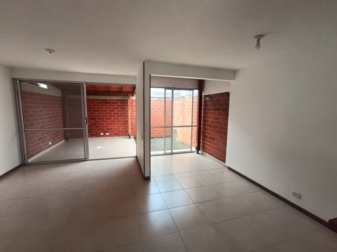Casa de 3 alcobas en venta en Ciudad Country, Jamundí, 117 m² · foto 8 de 20