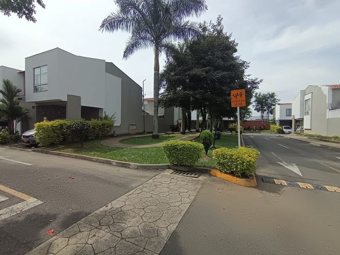 Casa de 3 alcobas en venta en Ciudad Country, Jamundí, 117 m² · foto 19 de 20