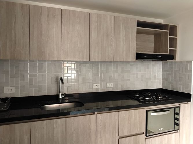 Apartamento de 3 alcobas en venta en El Poblado, Medellín, 138 m² · foto 4 de 17