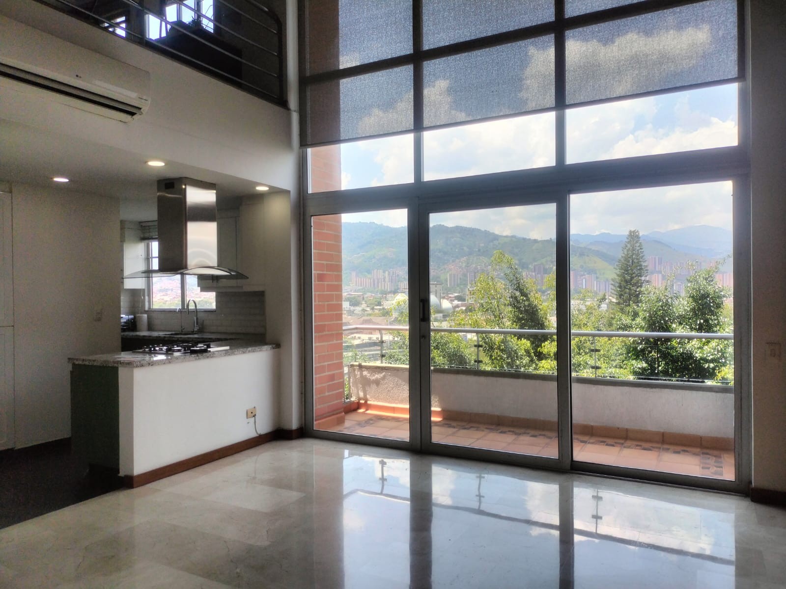 Apartamento en venta en Loma Benedictinos, Envigado · foto 3 de 18