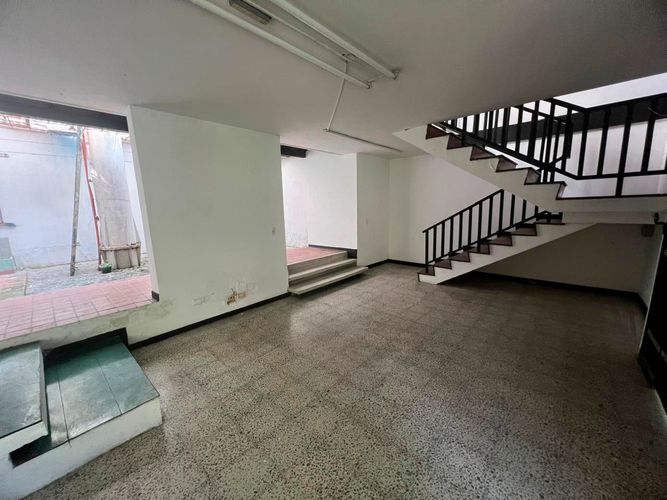 Oficina en arriendo en El Poblado, Medellín, 300 m² · foto 3 de 16