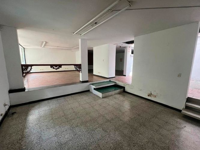 Oficina en arriendo en El Poblado, Medellín, 300 m² · foto 6 de 16