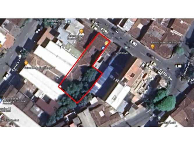 Casa de 8 alcobas en venta en Bombona No.1, Medellín, 355 m² · foto 4 de 4