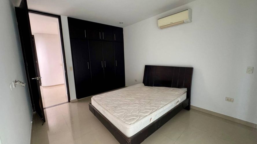 Casa de 6 alcobas en venta en El Centro Sur, Neiva, 246 m² · foto 16 de 18