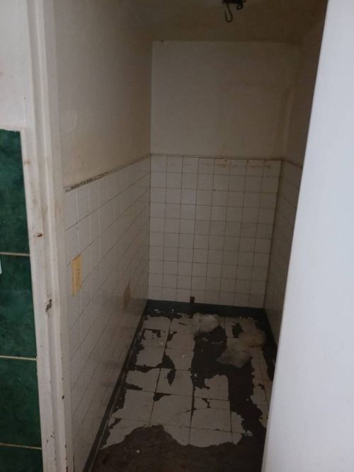 Bodega en venta en El Poblado, Medellín, 900 m² · foto 13 de 24