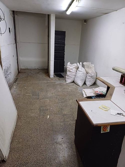 Bodega en venta en El Poblado, Medellín, 900 m² · foto 19 de 24