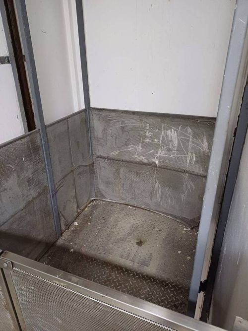 Bodega en venta en El Poblado, Medellín, 900 m² · foto 24 de 24