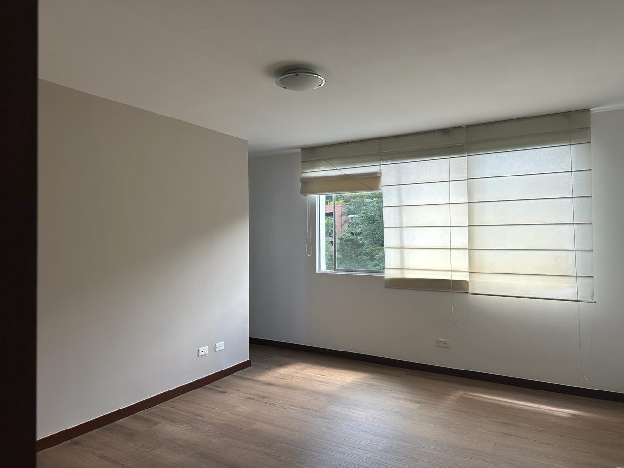 Apartamento en arriendo en El Poblado, Medellín · foto 10 de 19