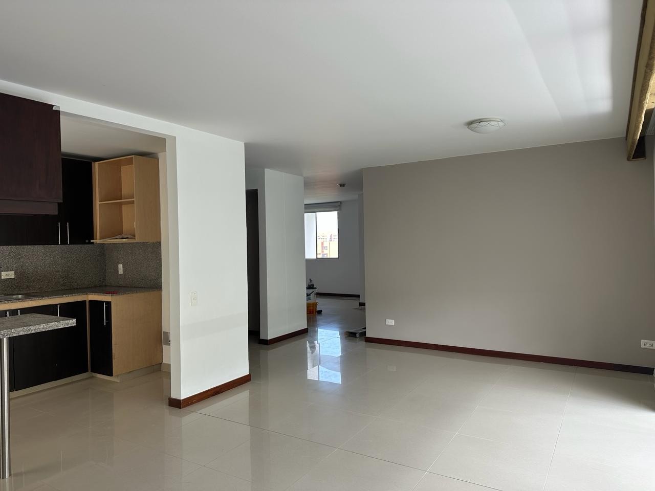 Apartamento en arriendo en El Poblado, Medellín · foto 4 de 19