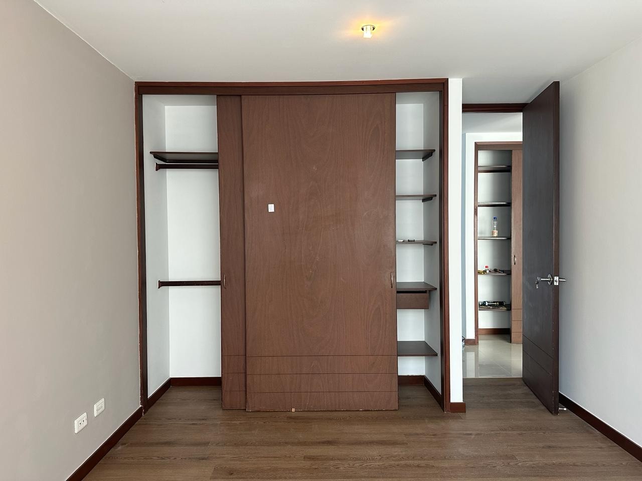 Apartamento en arriendo en El Poblado, Medellín · foto 8 de 19
