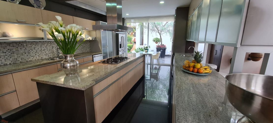 Casa de 4 alcobas en venta en Calatrava, Bogotá, 695 m² · foto 4 de 10