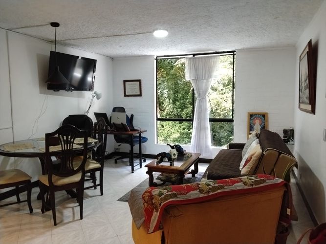 Apartamento de 2 alcobas en arriendo en El Poblado, Medellín, 80 m² · foto 2 de 19