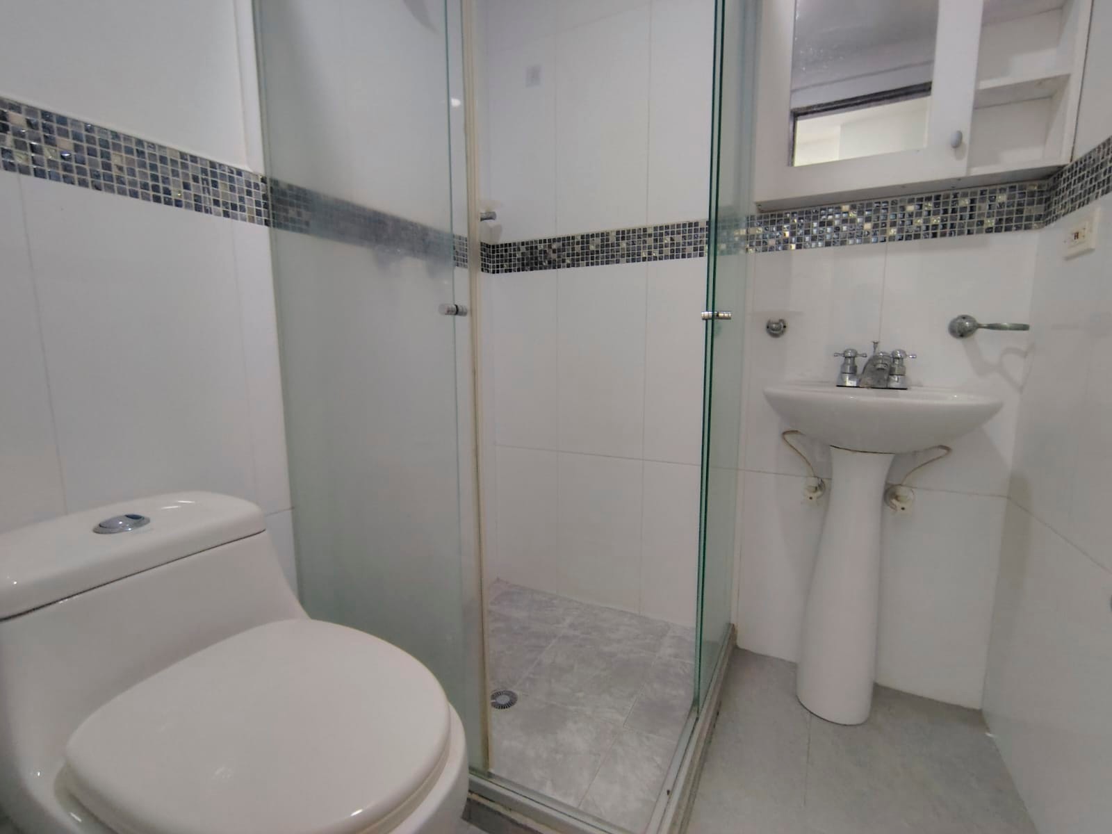 Apartamento en arriendo en Urbanizacion Milan Condominio Iv, Envigado · foto 14 de 14