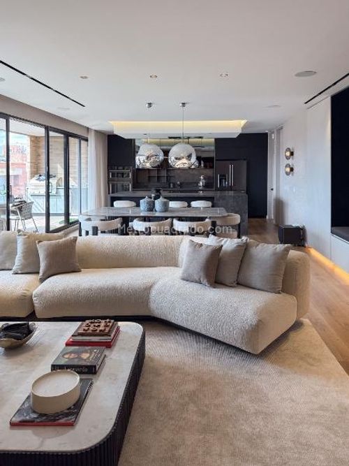 Apartamento de 3 alcobas en venta en San Patricio, Bogotá, 336 m² · foto 2 de 9