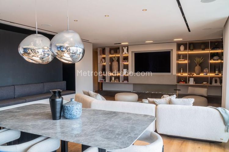 Apartamento de 3 alcobas en venta en San Patricio, Bogotá, 336 m² · foto 3 de 9