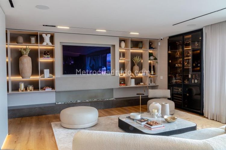 Apartamento de 3 alcobas en venta en San Patricio, Bogotá, 336 m² · foto 5 de 9