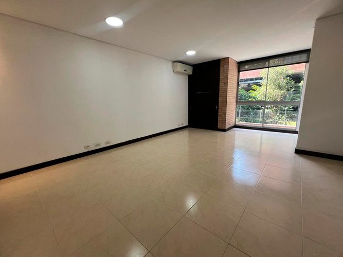 Oficina en arriendo en El Poblado, Medellín, 39 m² · foto 7 de 11