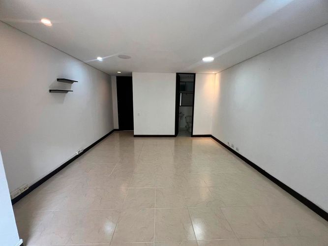 Oficina en arriendo en El Poblado, Medellín, 39 m² · foto 11 de 11