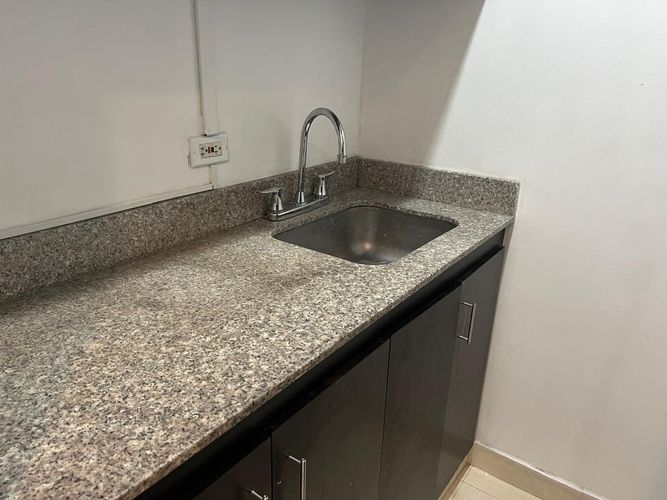 Oficina en arriendo en El Poblado, Medellín, 39 m² · foto 3 de 11