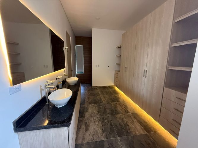 Casa de 3 alcobas en venta en Las Palmas, Ricaurte, 280 m² · foto 12 de 24