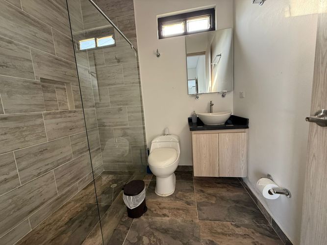 Casa de 3 alcobas en venta en Las Palmas, Ricaurte, 280 m² · foto 13 de 24