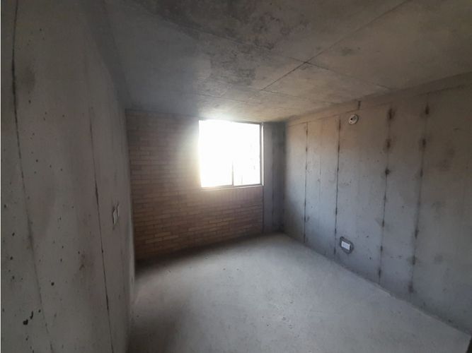Apartamento de 3 alcobas en venta en El Rosario, Bello, 68 m² · foto 3 de 9