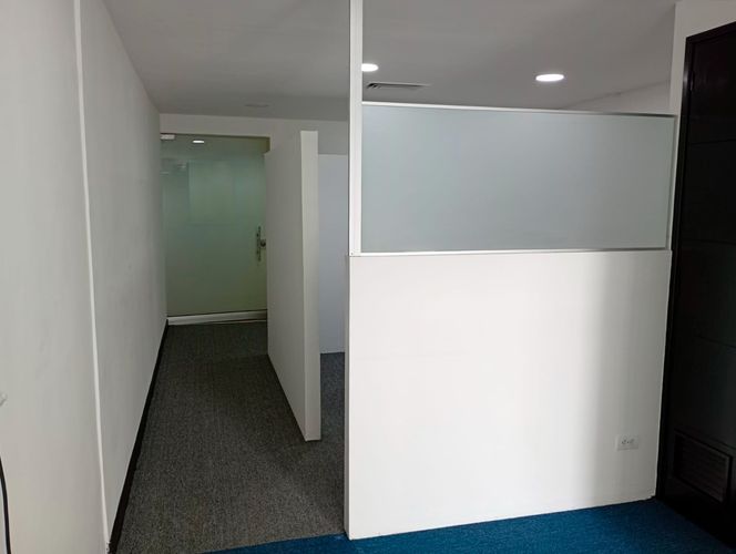 Oficina en arriendo en Laureles, Medellín, 36 m² · foto 5 de 10