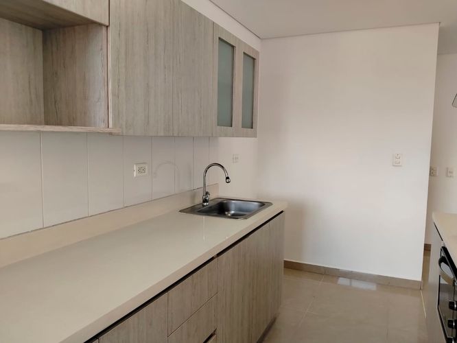 Apartamento de 3 alcobas en arriendo en El Poblado, Medellín, 98 m² · foto 6 de 18