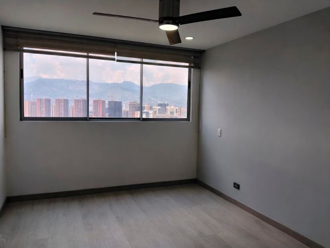 Apartamento de 3 alcobas en arriendo en El Poblado, Medellín, 98 m² · foto 11 de 18
