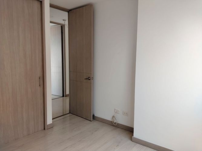 Apartamento de 3 alcobas en arriendo en El Poblado, Medellín, 98 m² · foto 10 de 18