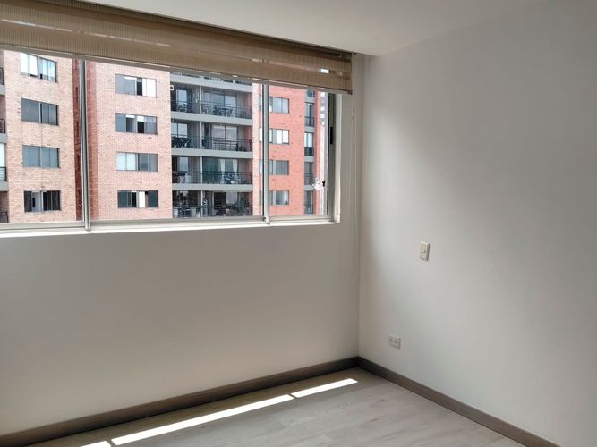 Apartamento de 3 alcobas en arriendo en El Poblado, Medellín, 98 m² · foto 14 de 18