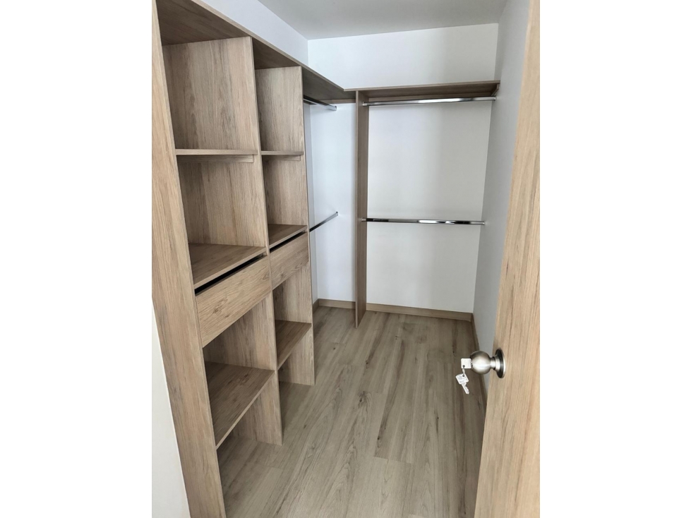 Apartamento en venta en Shellmar, Medellín · foto 15 de 24
