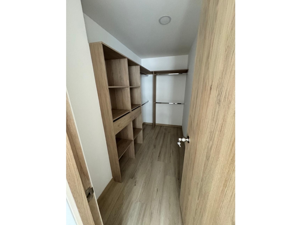 Apartamento en venta en Shellmar, Medellín · foto 16 de 24