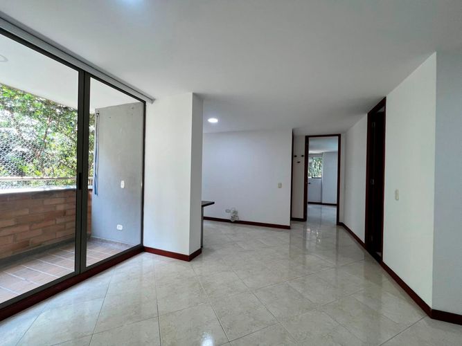 Apartamento de 2 alcobas en venta en Alto De Misael, Envigado, 70 m² · foto 9 de 19