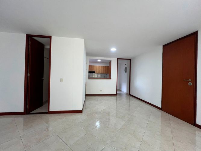 Apartamento de 2 alcobas en venta en Alto De Misael, Envigado, 70 m² · foto 10 de 19