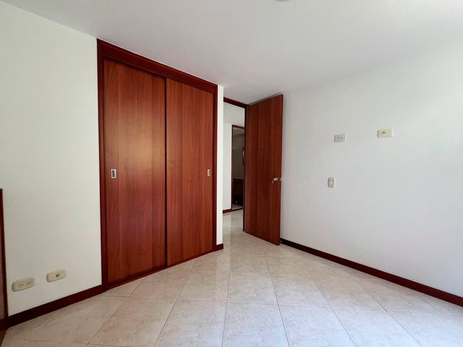 Apartamento de 2 alcobas en venta en Alto De Misael, Envigado, 70 m² · foto 16 de 19