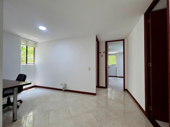 Apartamento de 2 alcobas en venta en Alto De Misael, Envigado, 70 m² · foto 12 de 19