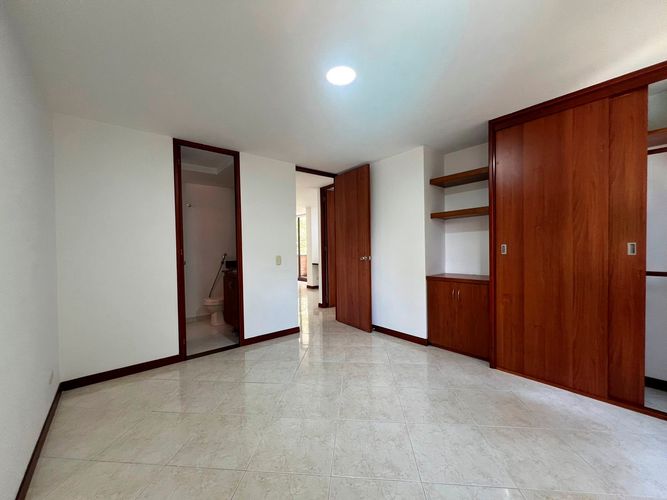 Apartamento de 2 alcobas en venta en Alto De Misael, Envigado, 70 m² · foto 15 de 19
