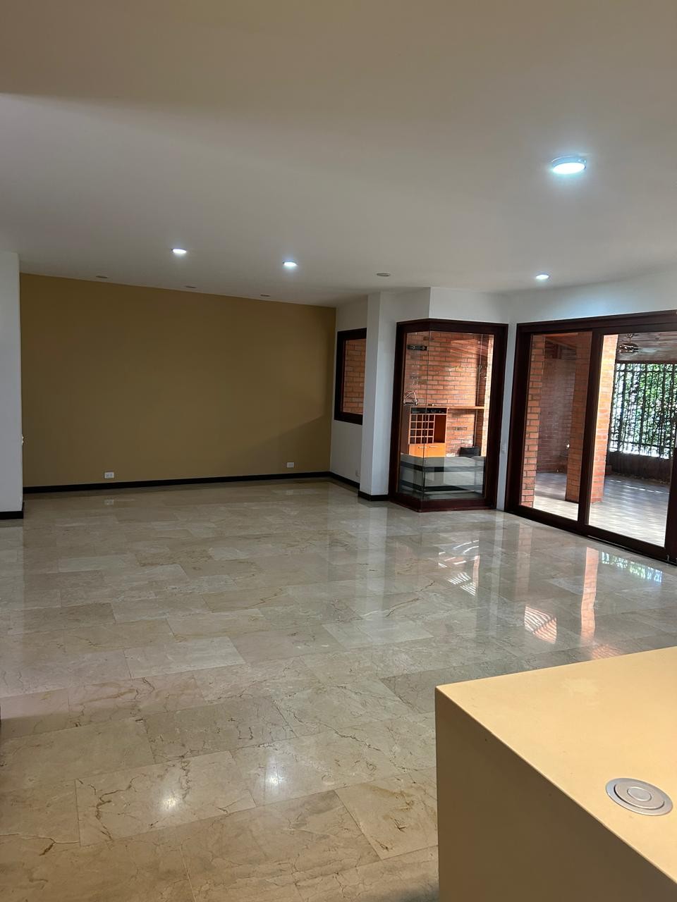 Casa en Arriendo en Ciudad jardin, Cali