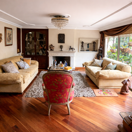 Casa de 5 alcobas en venta en Niza Norte, Bogotá, 360 m² · foto 2 de 20